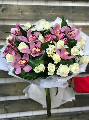 Букет цветов из: Розы и Хризантемы в Теткино