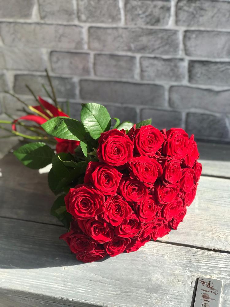 Букет Красные розы Фридом в Теткино