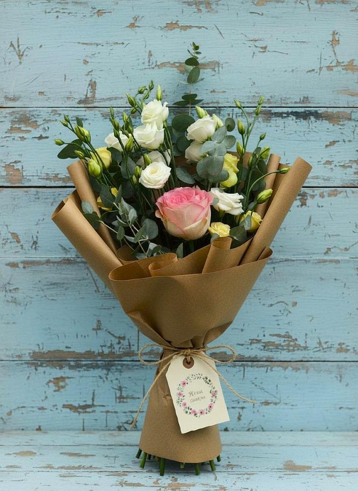 Букет цветов из: Розы и Лизиантусы в Теткино