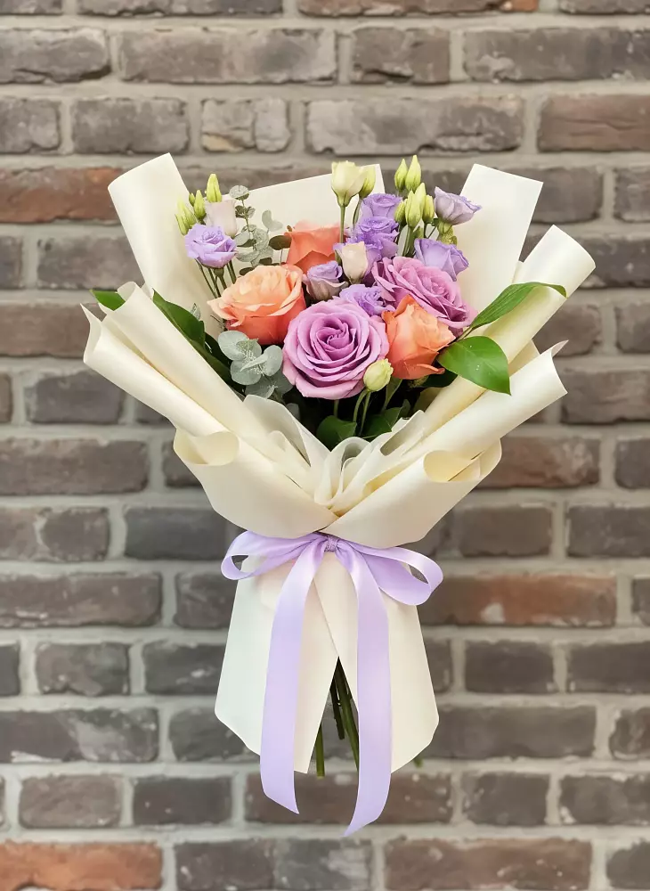 Букет цветов из: Лизиантусы и Розы в Теткино