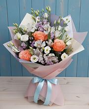 Букет цветов из:  Лизиантусы, Розы, Альстромерии и Гипсофила #REPLACE_PRED# Теткино