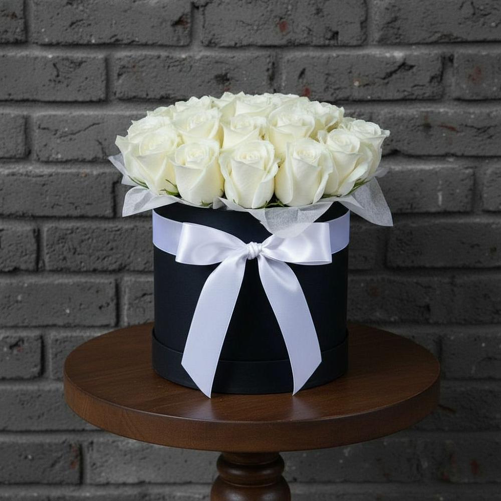 Цветочная композиция из Розы в шляпной коробке в Теткино