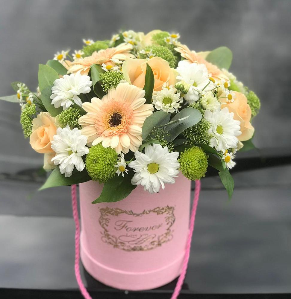 Цветочная композиция из Розы, Герберы и Хризантемы в шляпной коробке в Теткино