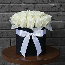 Цветочная композиция из Розы в шляпной коробке в Теткино