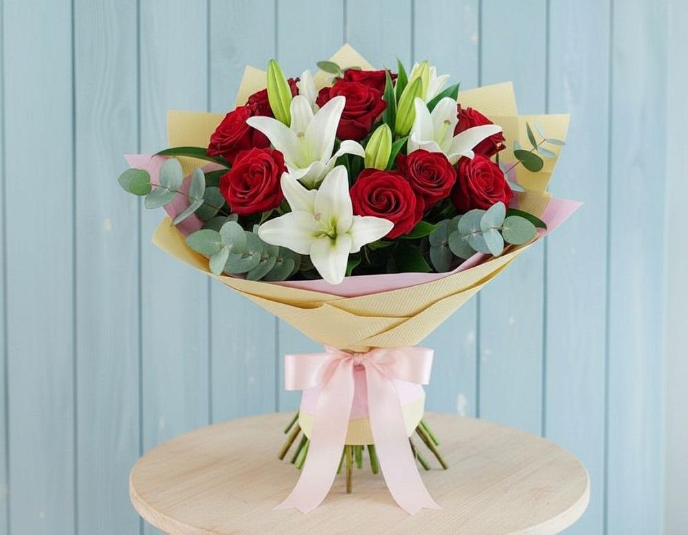 Букет цветов из: Лилии и Розы в Теткино